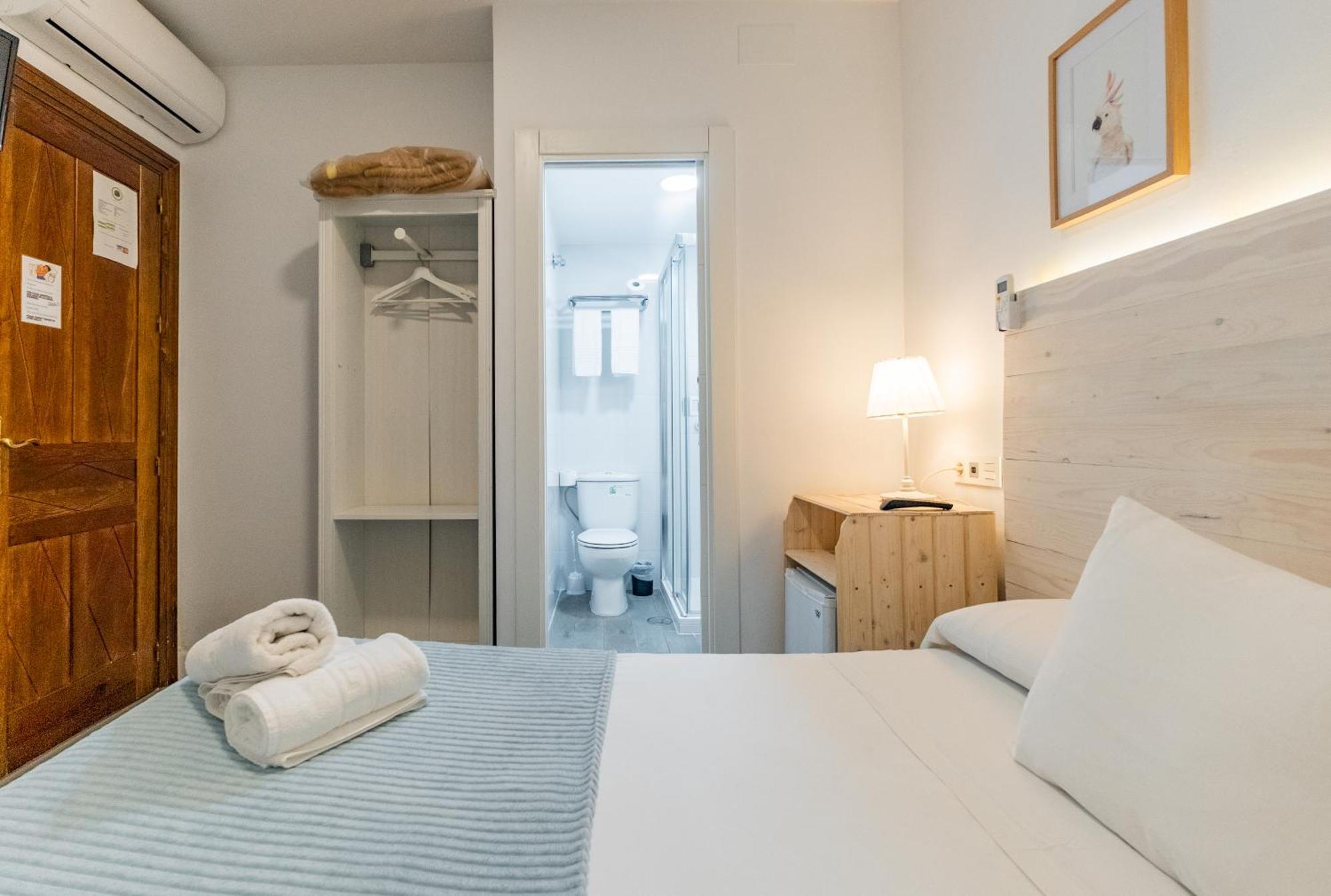 Budget Single Room