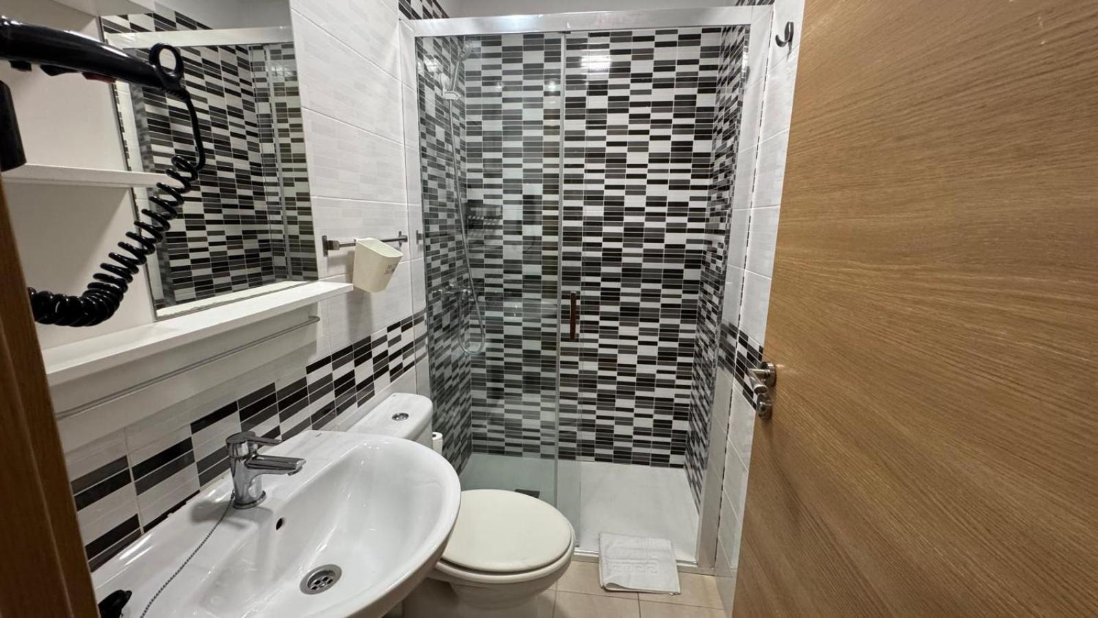 Standard Double Room,1537558531:JPEG