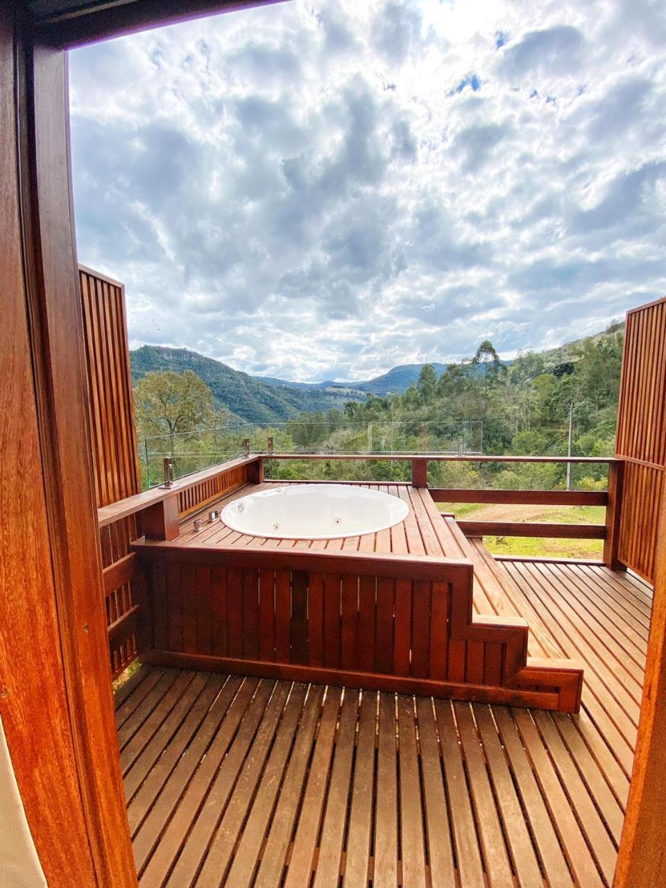 Suite Hot Tub
