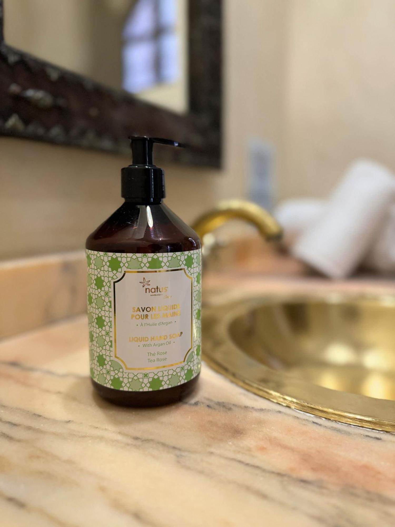 Deluxe Room,1633742518:JPEG