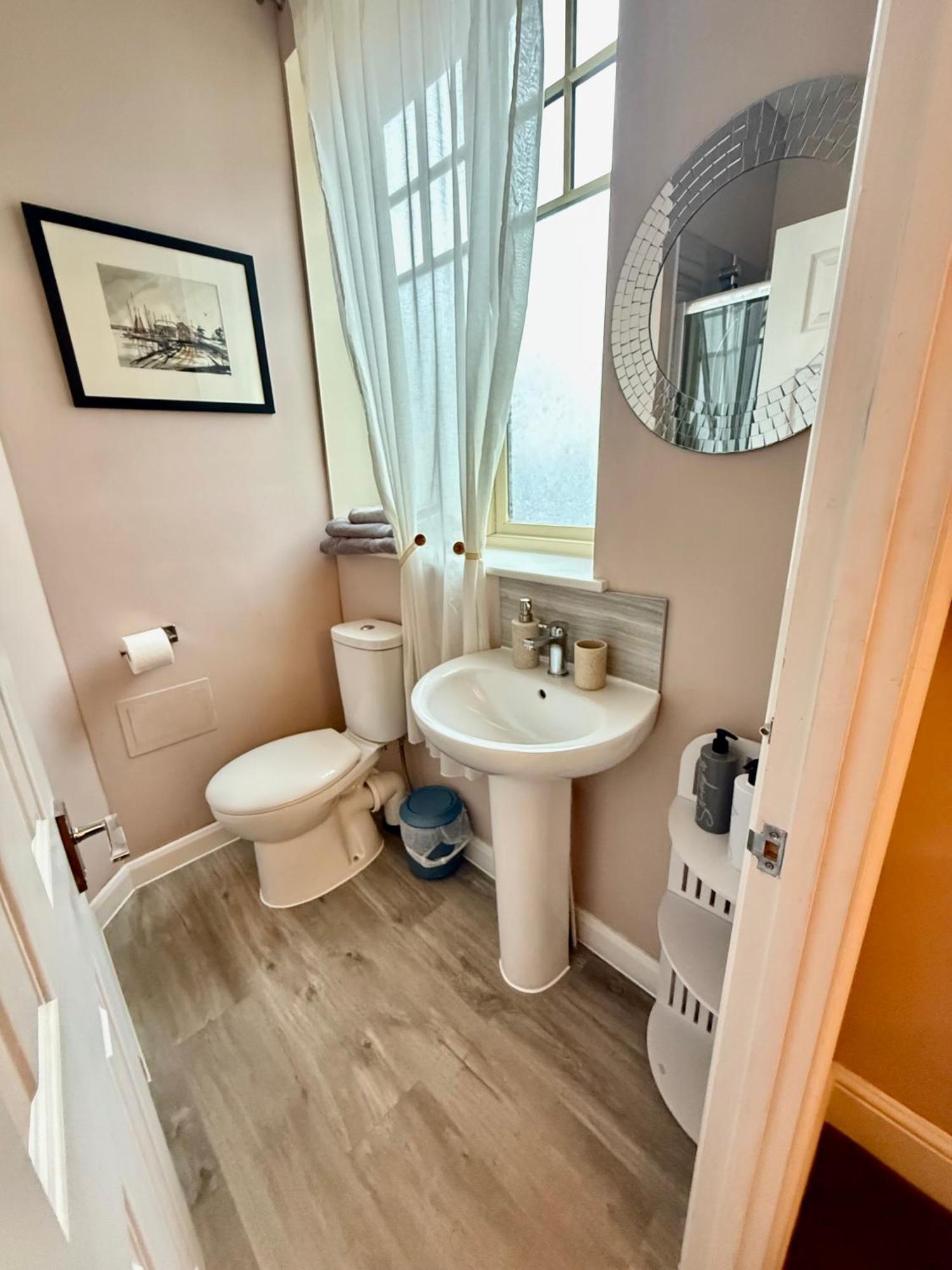 Double Room Private Bathroom
