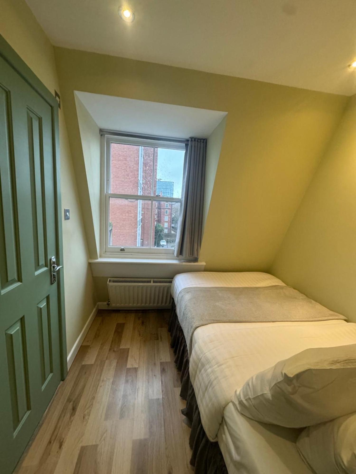 Quarto Individual Deluxe