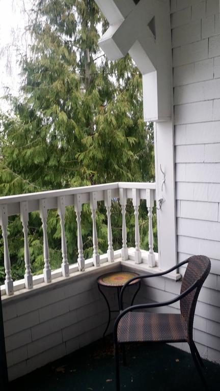 Queen Room,394764702:JPEG