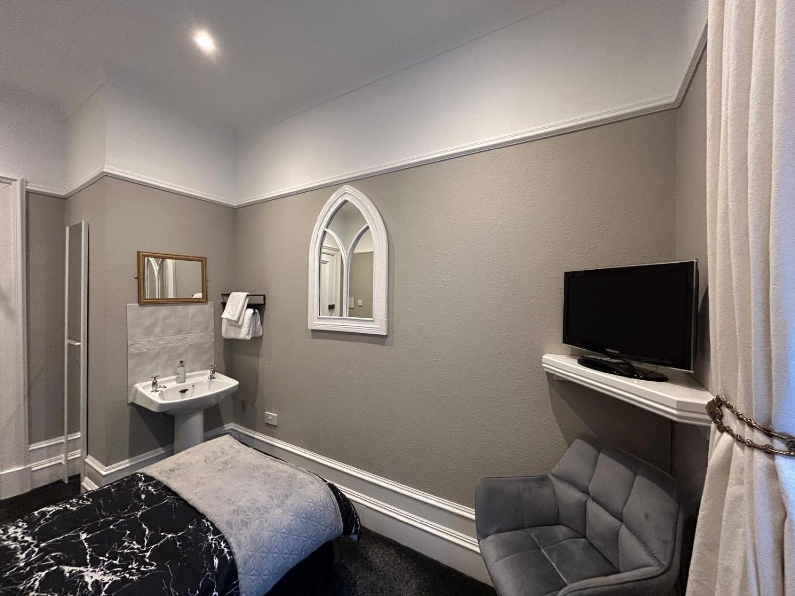 Budget Single Room