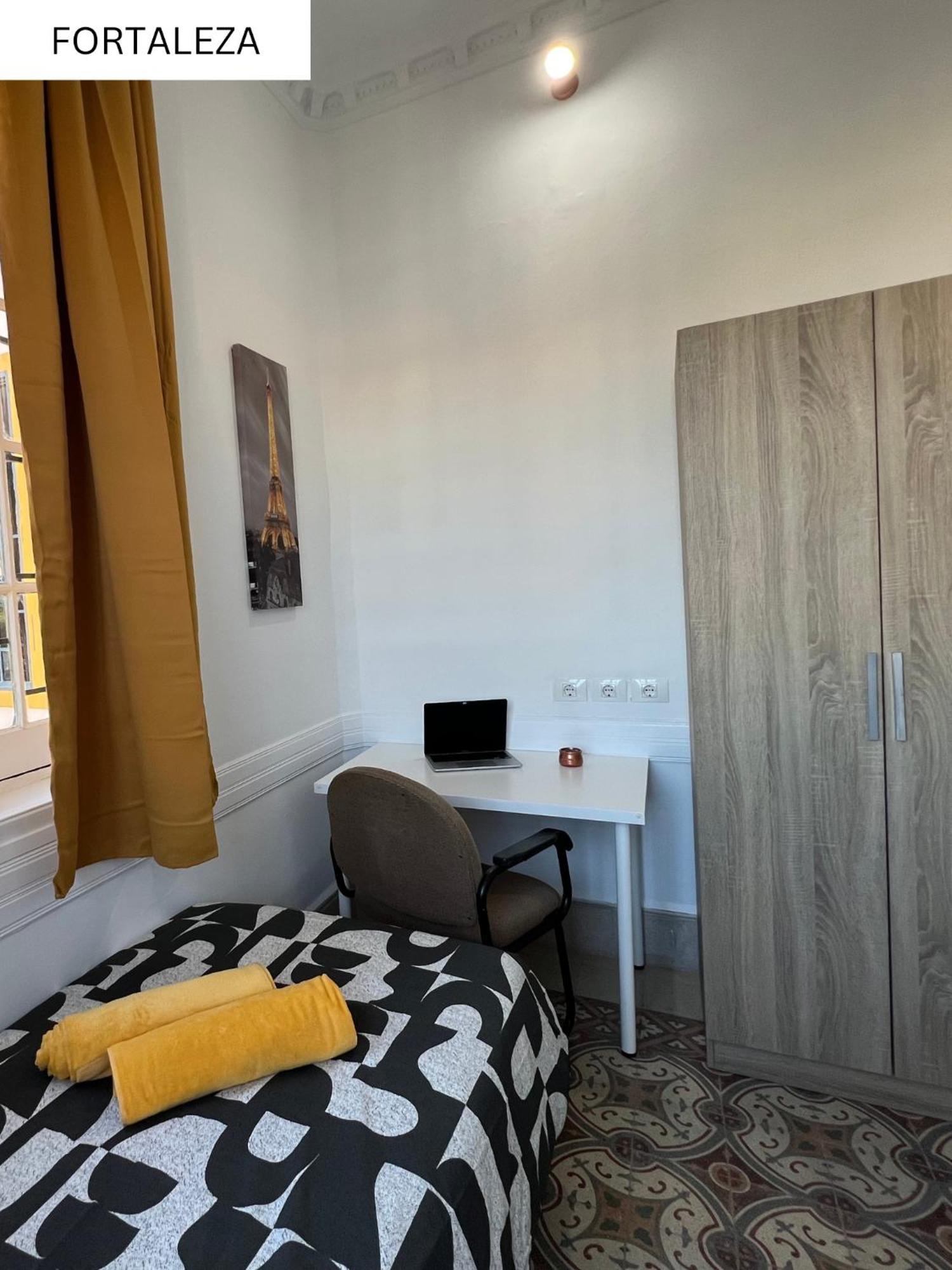 Deluxe Single Room