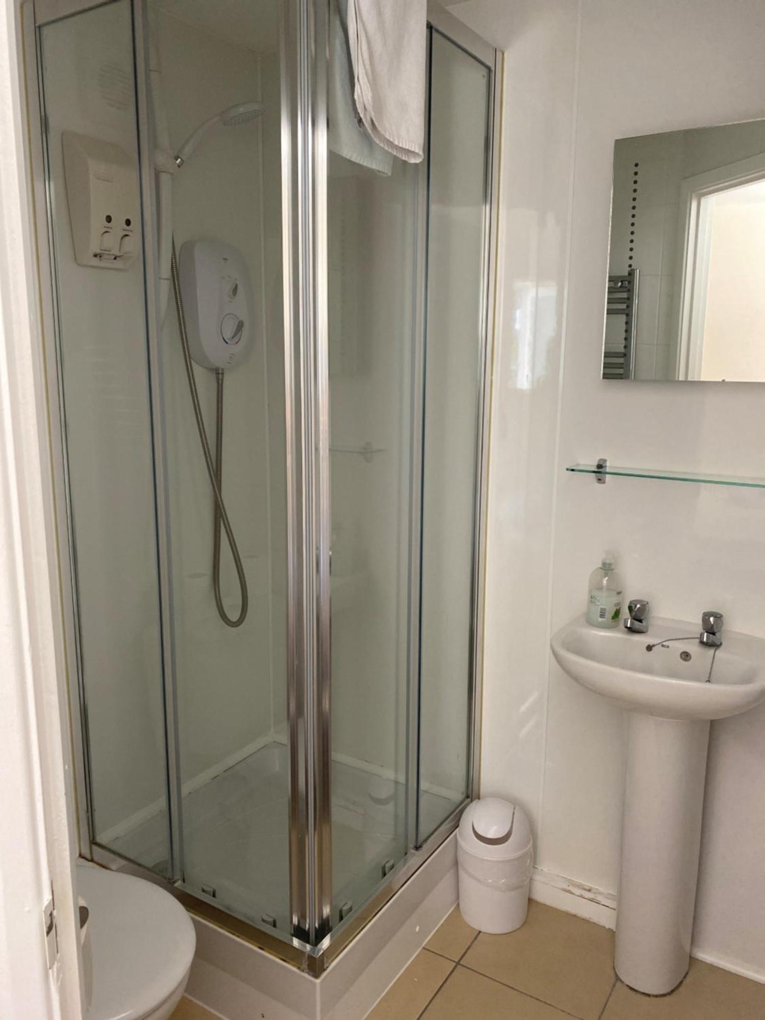 Single Room En Suite Courtyard
