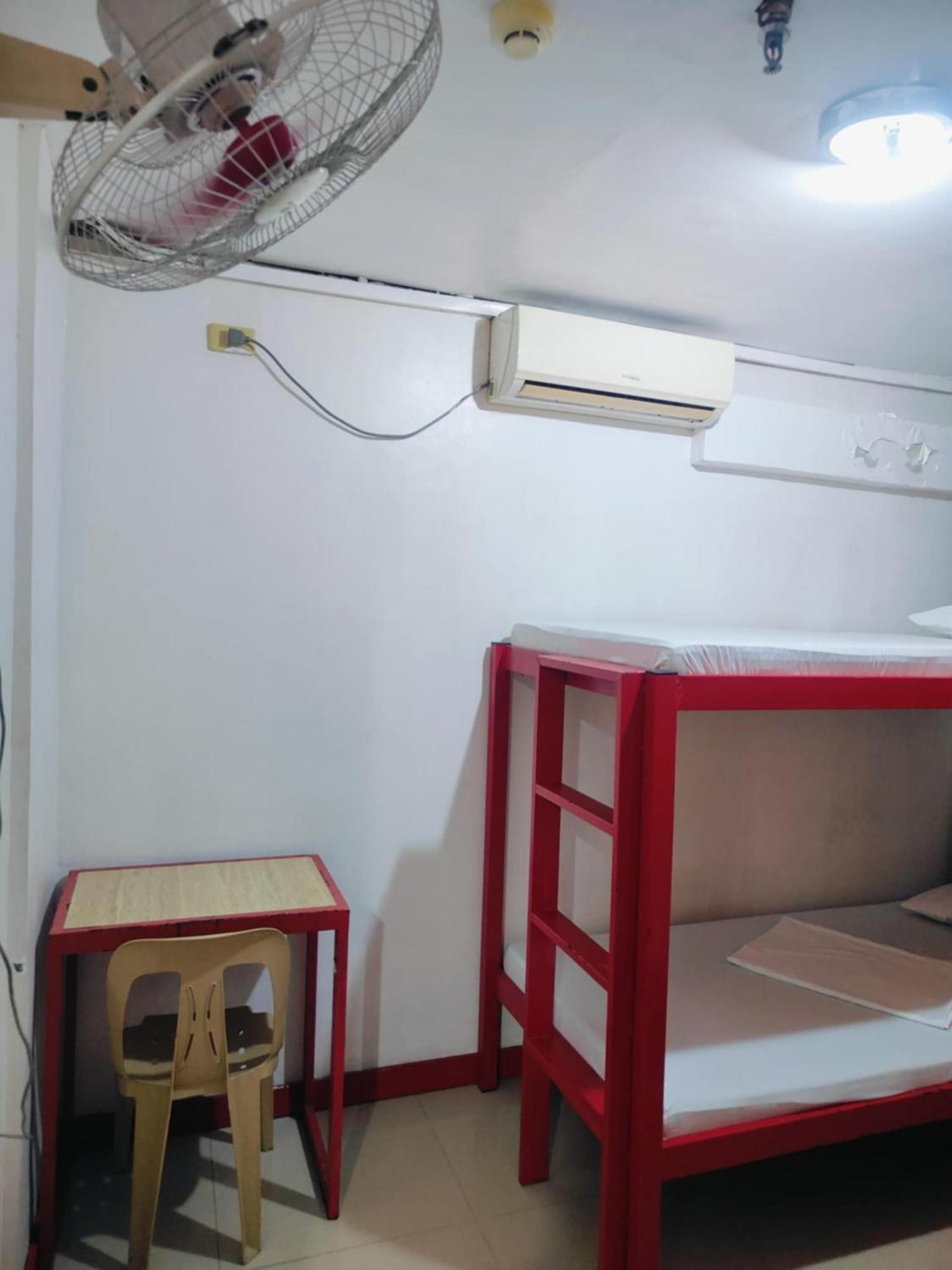 Family Fan Room,1669030755:JPEG