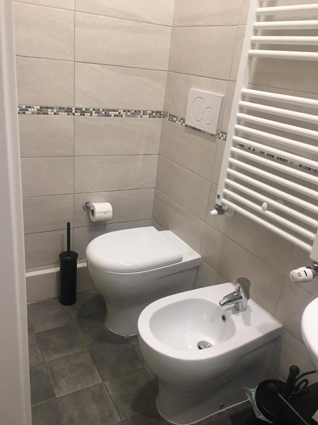 Double Room Private Bathroom
