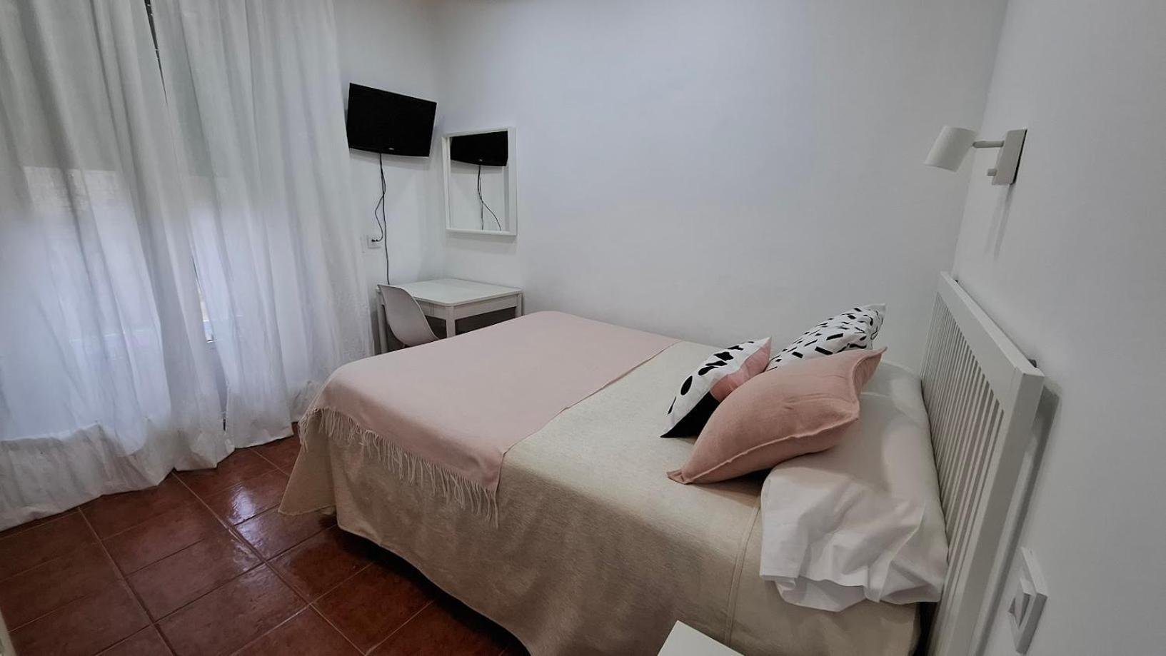 Single Room,1677858112:JPEG