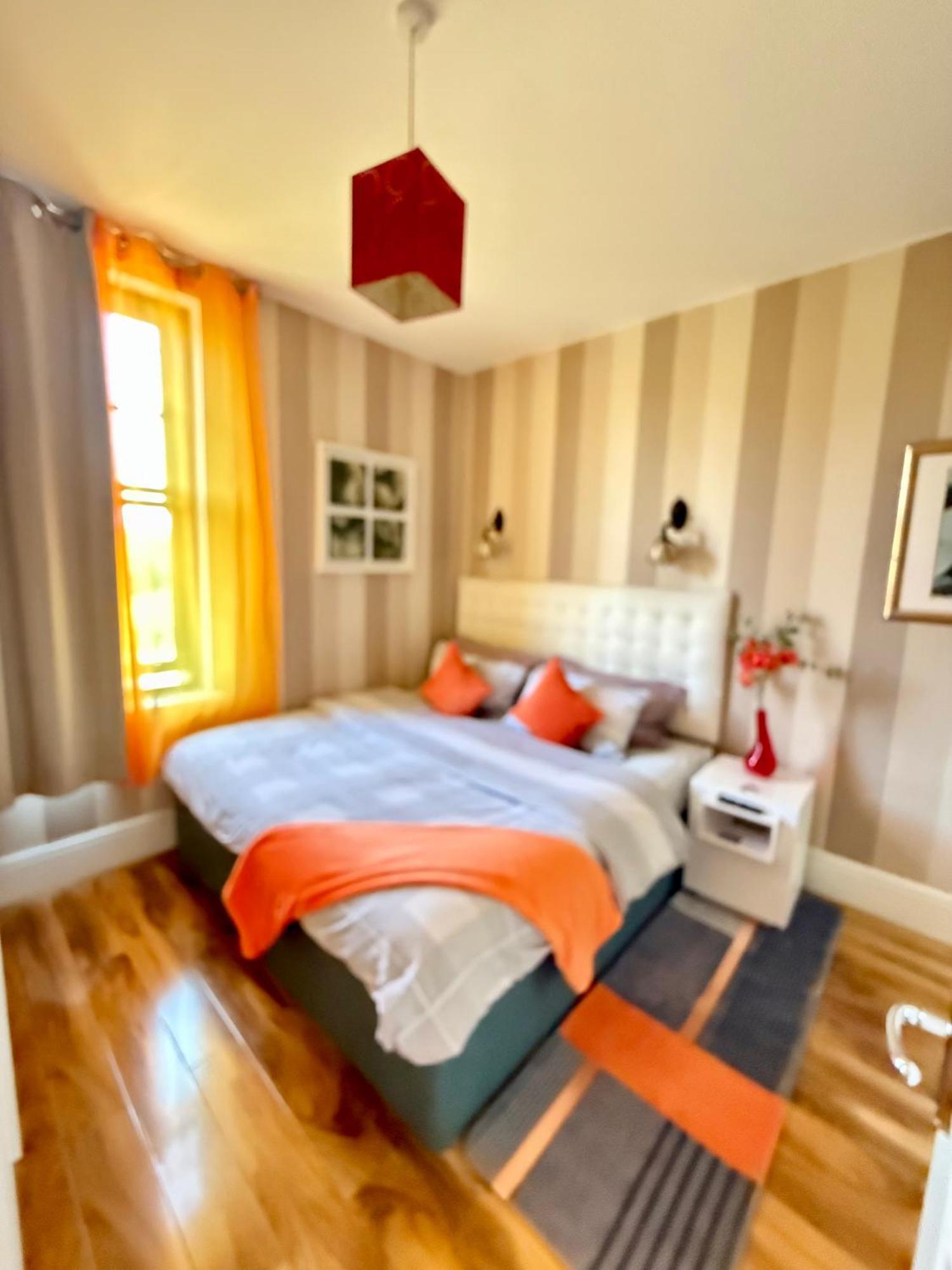 Double or Twin Room Private Bathroom