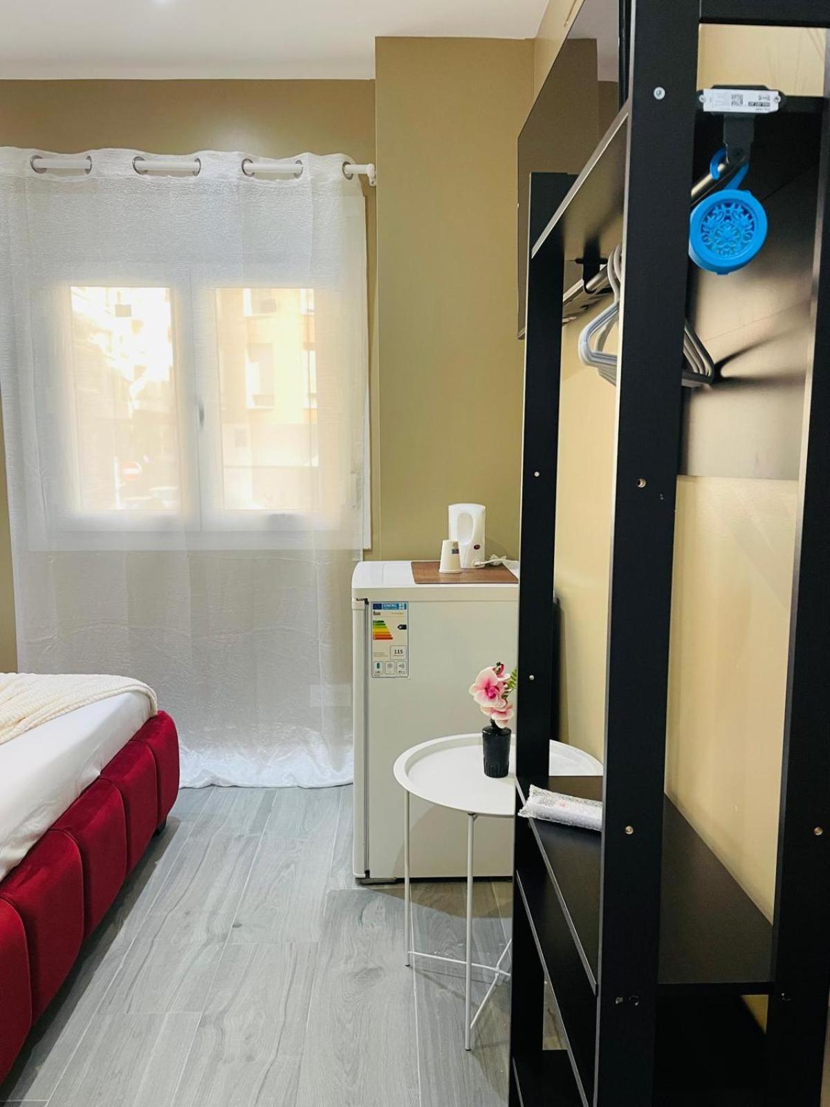 Double Room Private Bathroom