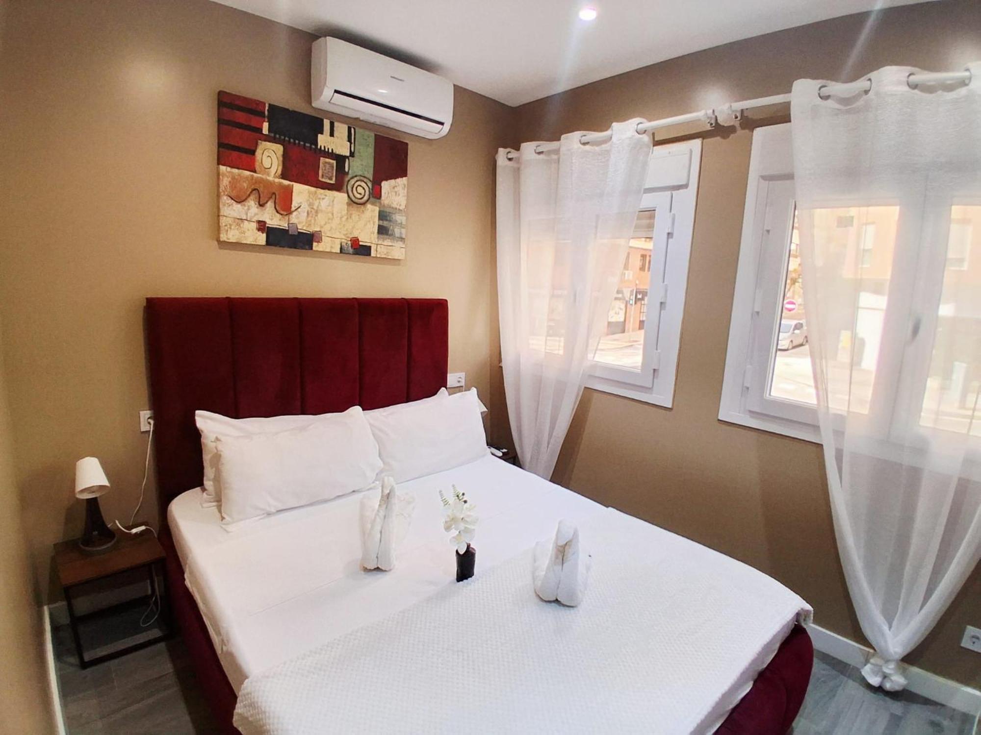 Double Room Private Bathroom