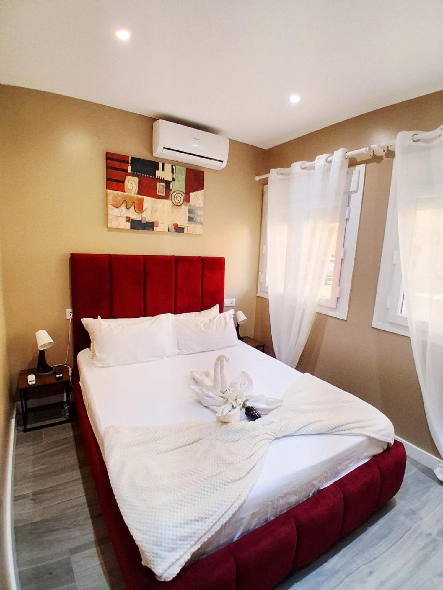 Double Room Private Bathroom