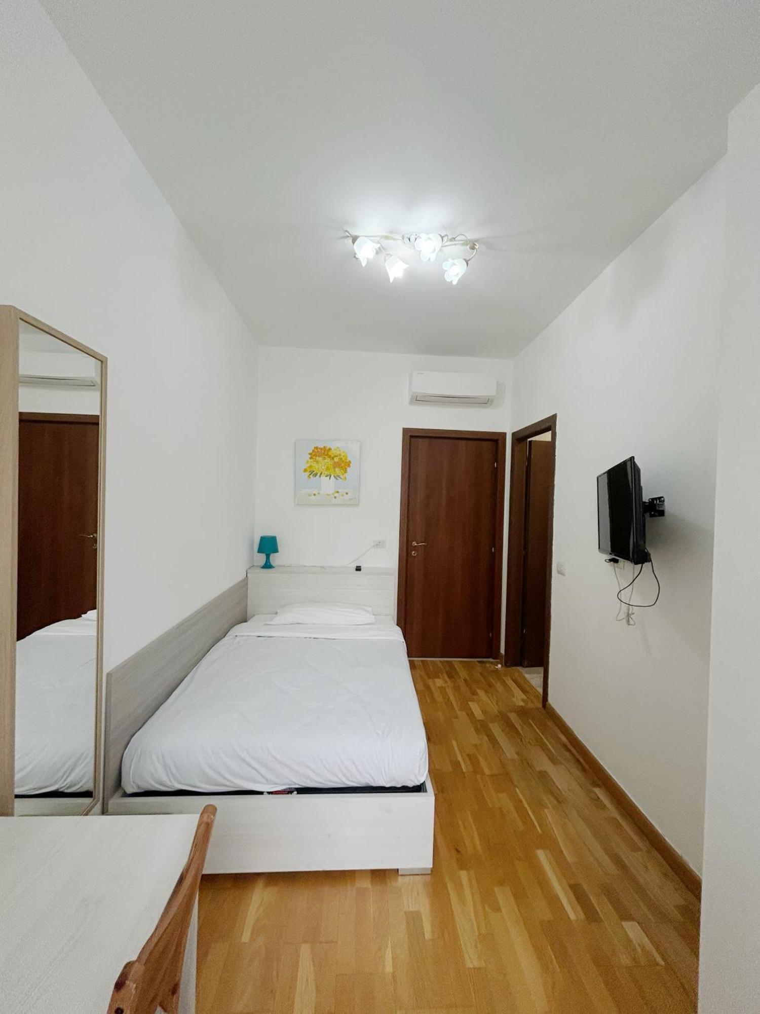 Single Room Private Bathroom