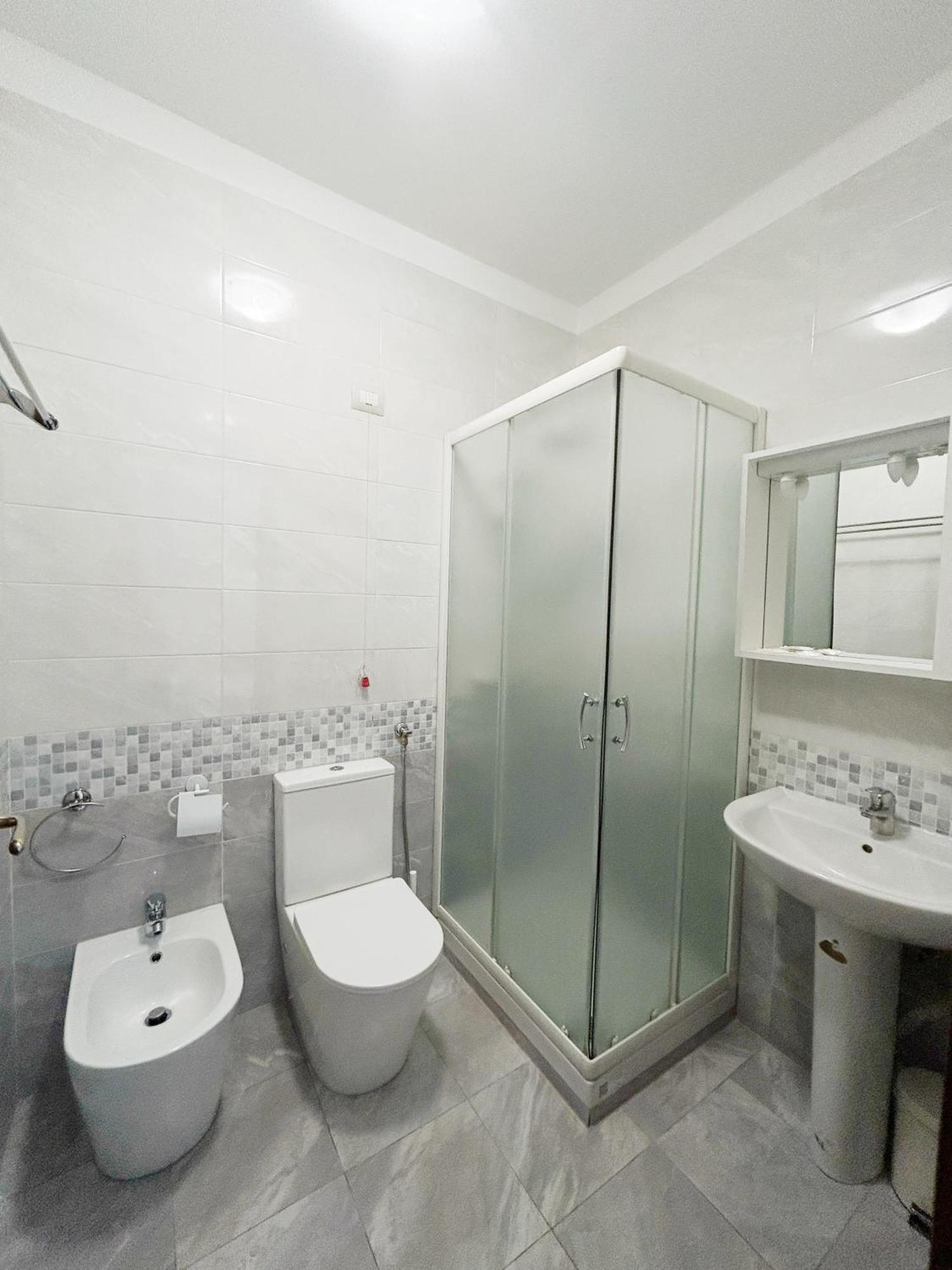 Single Room Private Bathroom