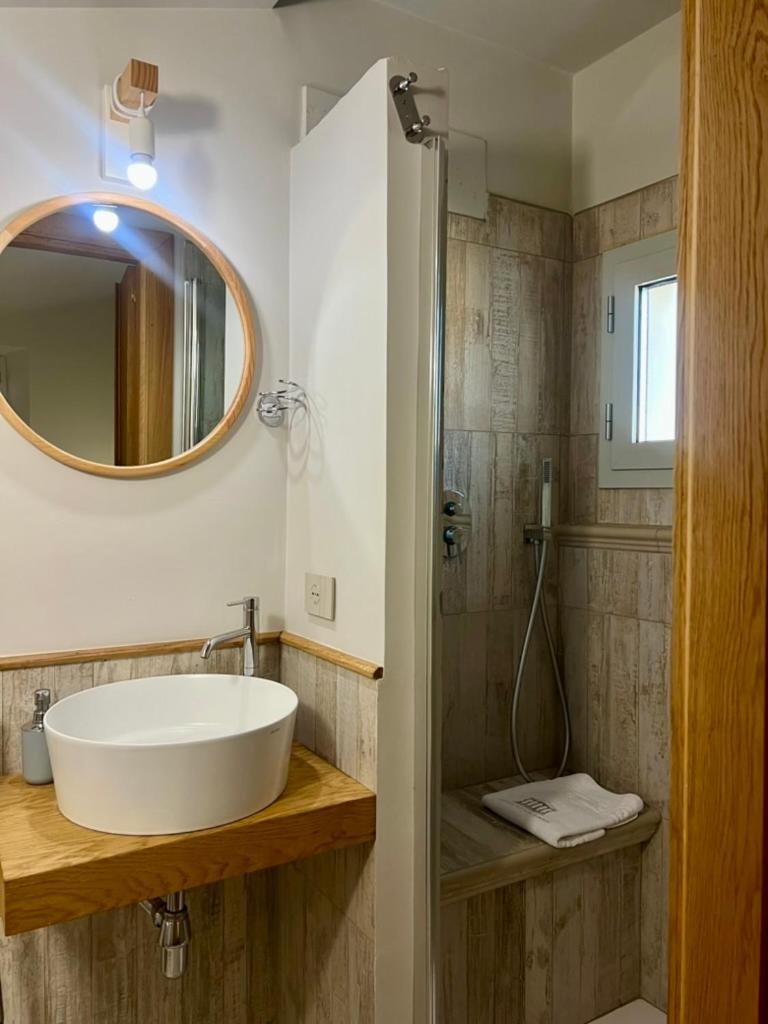 Deluxe Suite with Sea View,1746969293:JPEG