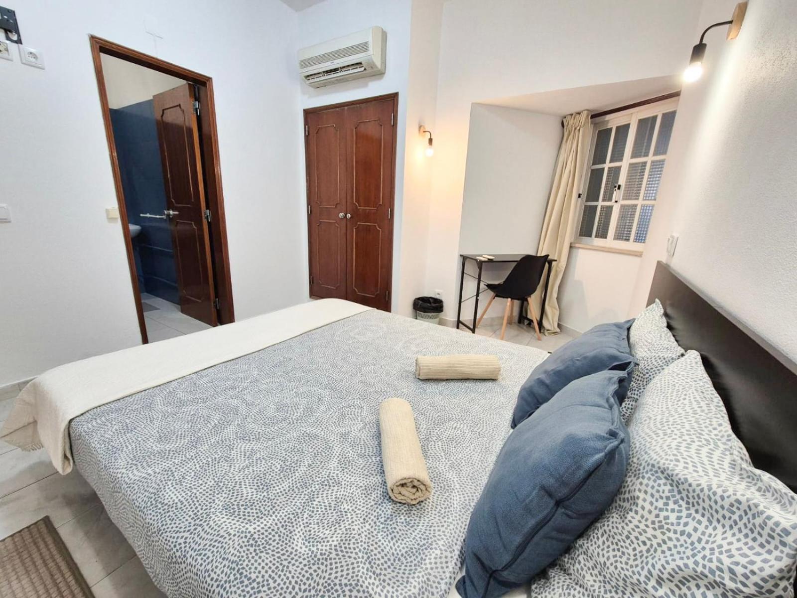 Double or Twin Room Bathroom