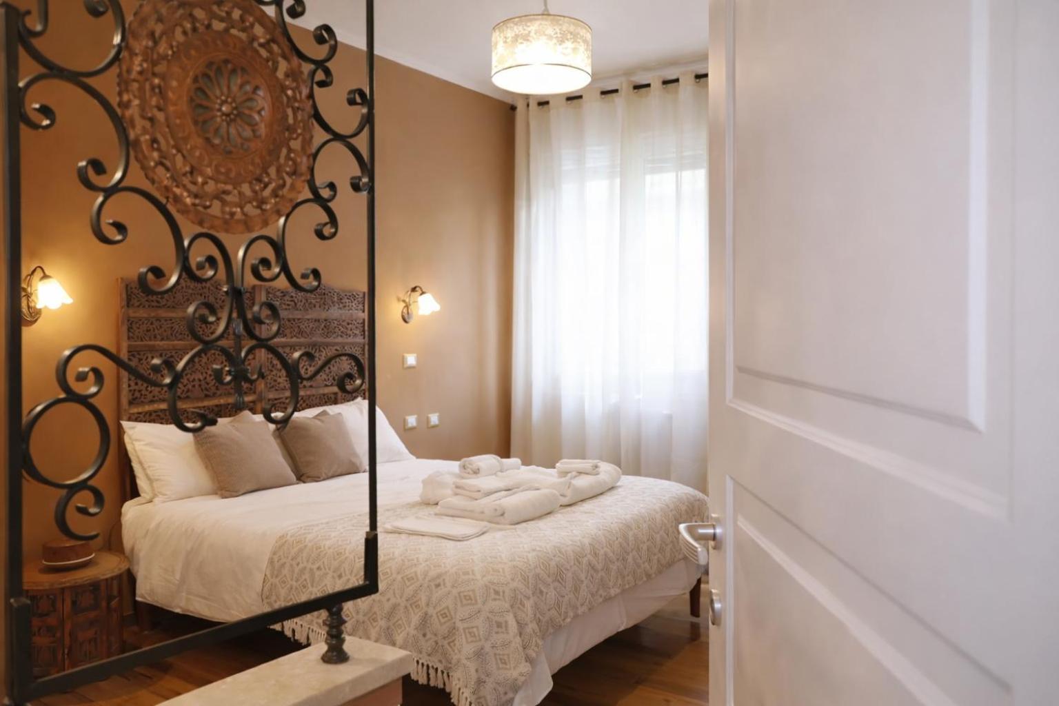 Double Room Private Bathroom