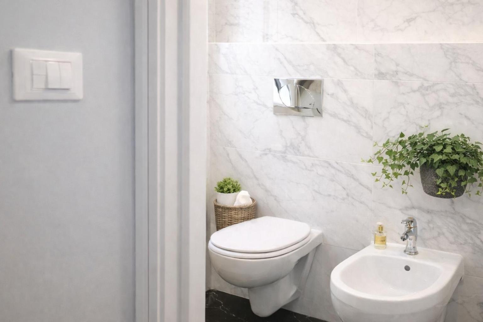 Double Room Private Bathroom