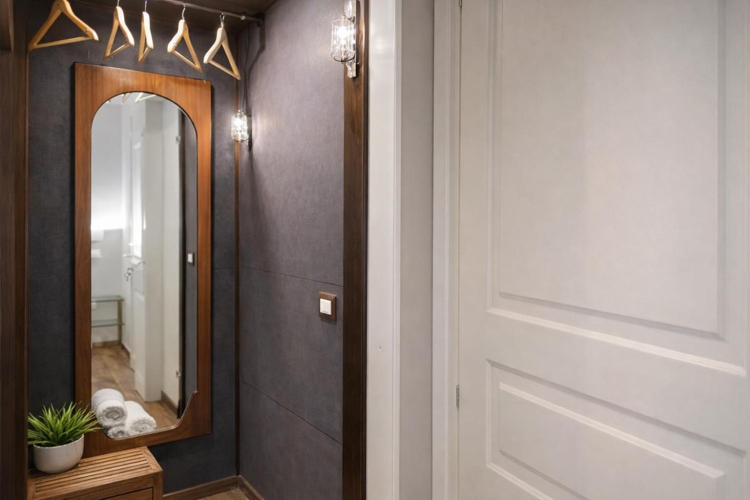 Double Room Private Bathroom