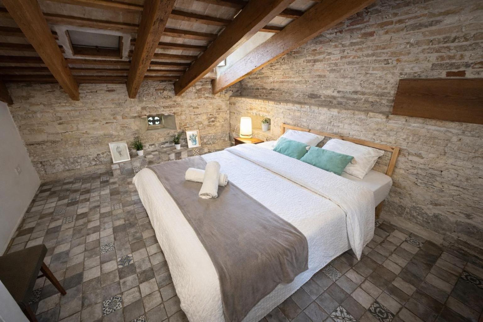 Deluxe Appartement met 2 Slaapkamers en Balkon