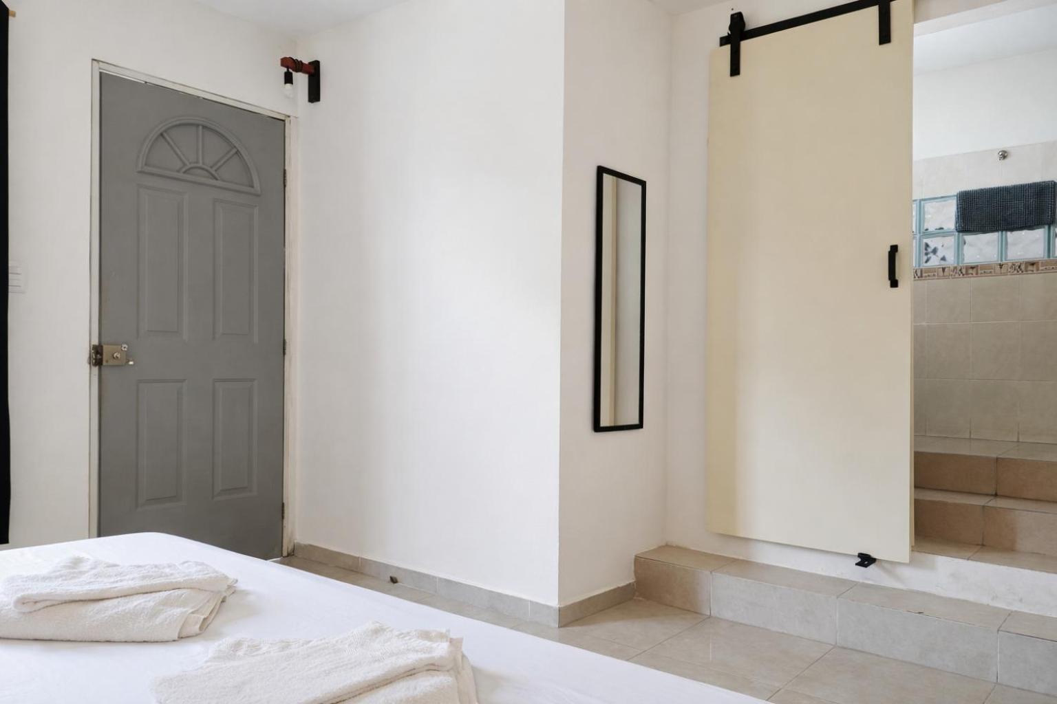 Double Room Private Bathroom