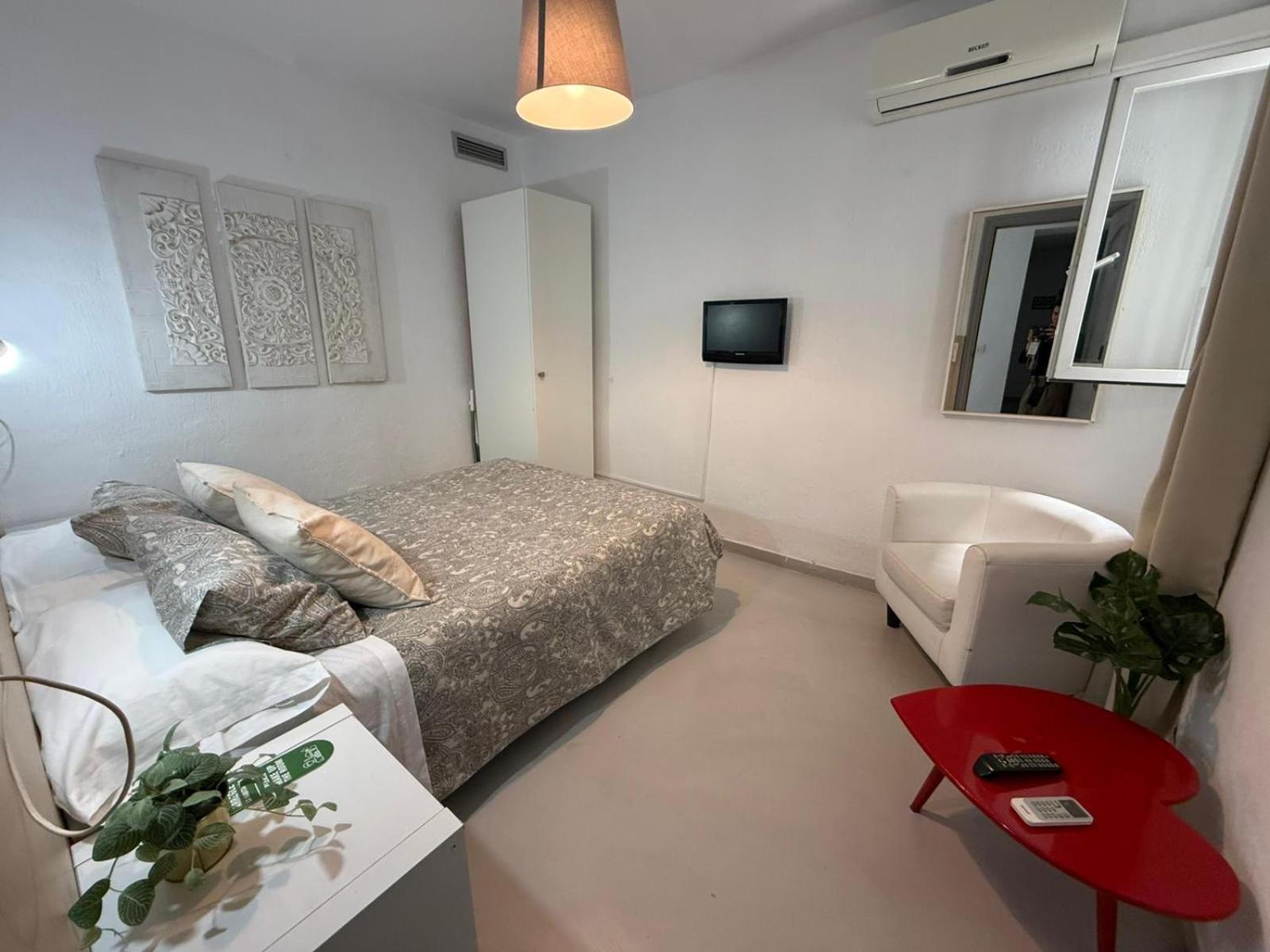 Double or Twin Interior Room