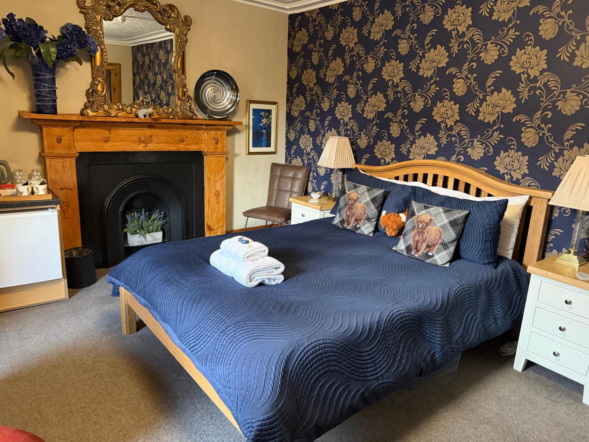 Deluxe King Room