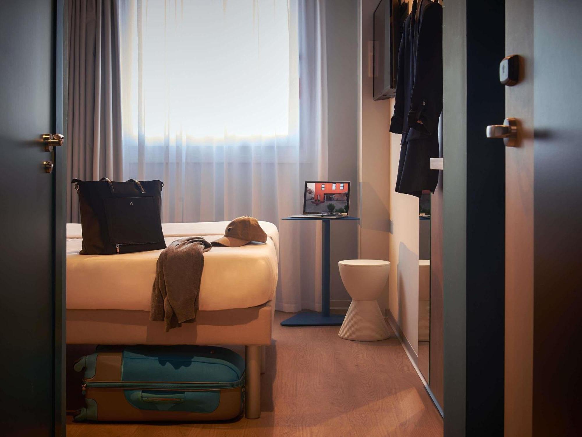 Standard Double Room with Extra Bed