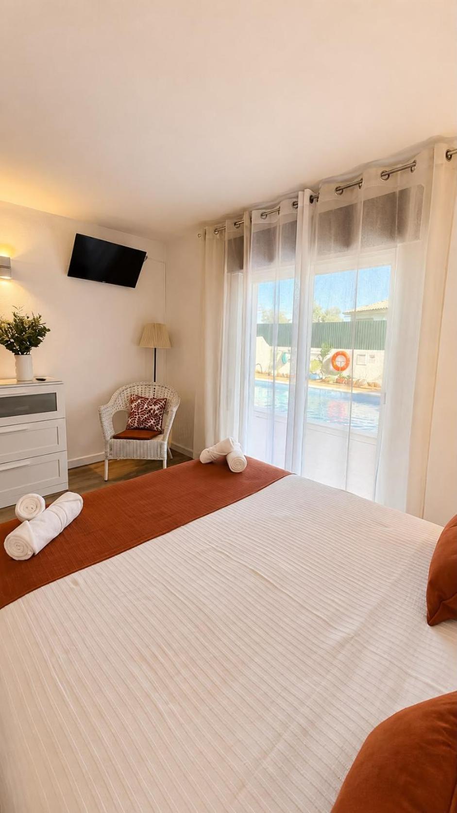 Deluxe Double or Twin Room