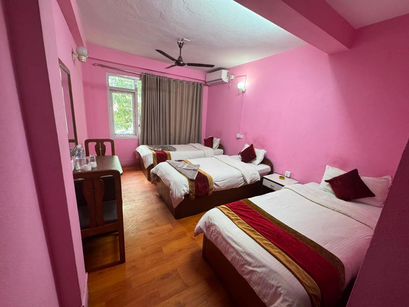 Triple Room with Private Bathroom