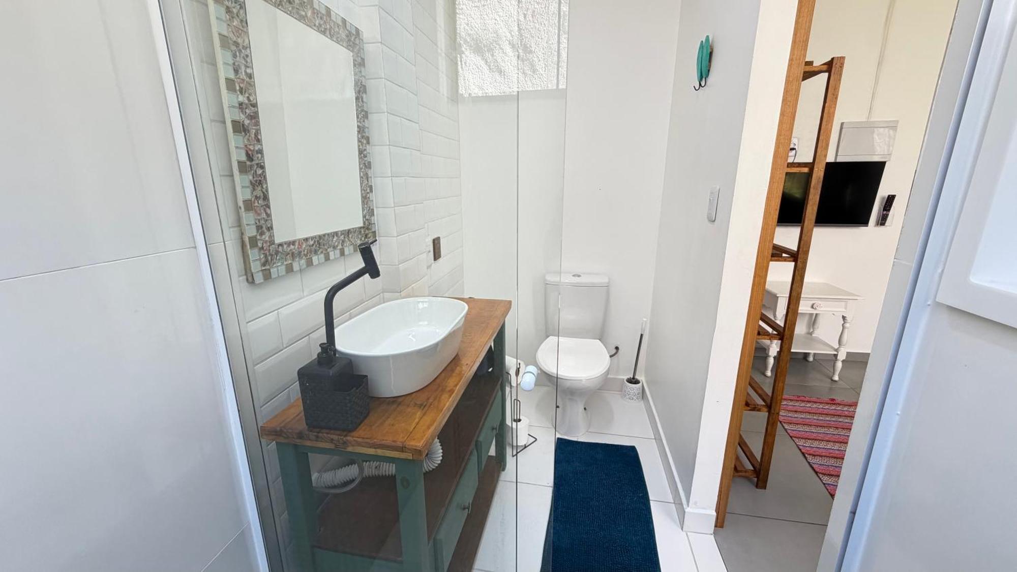 Quadruple Room Bathroom