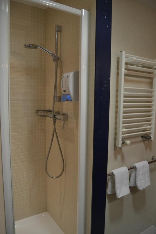 Quarto Twin