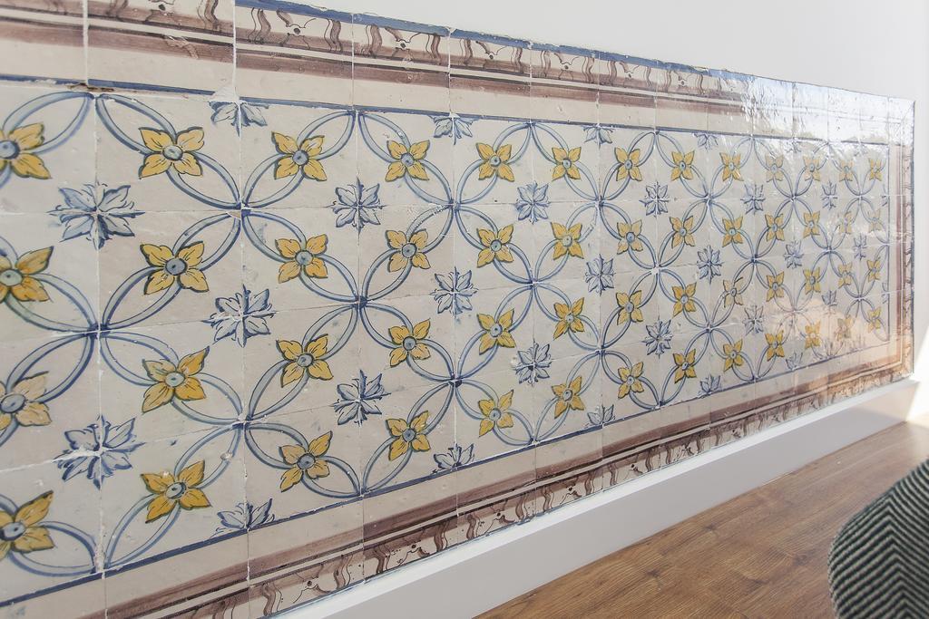 Suite with River View,713977549:JPEG