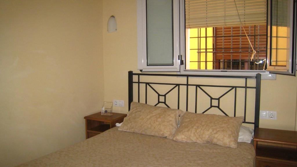 Double Room with Shared Bathroom,22988976:JPEG