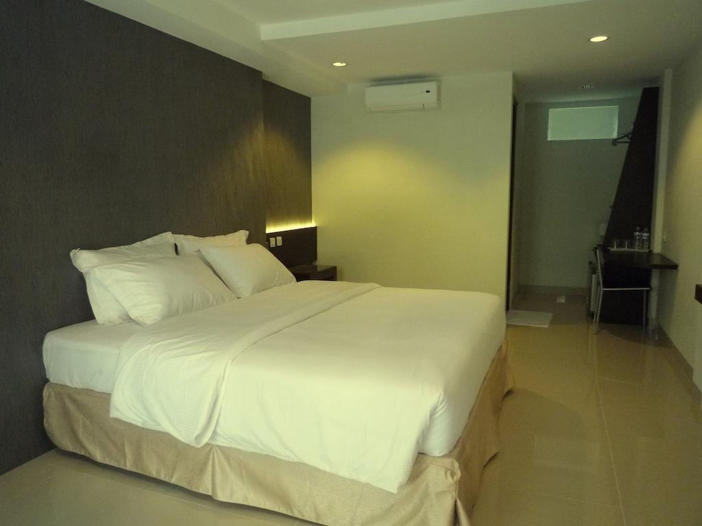 Deluxe Double or Twin Room,235487925:JPEG