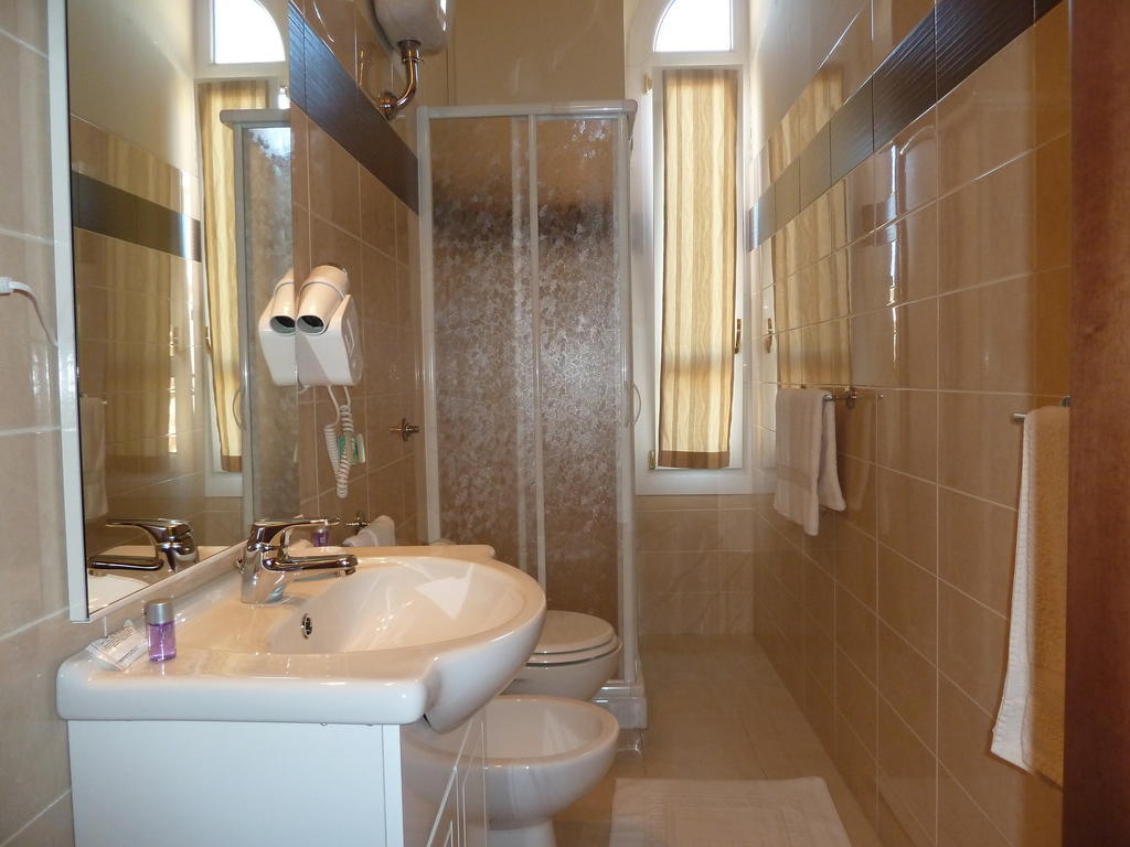 Double or Twin Room,408191937:JPEG