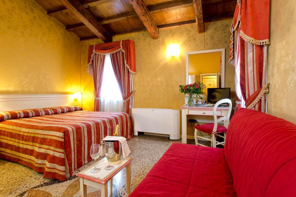 Junior Suite,255134497:JPEG