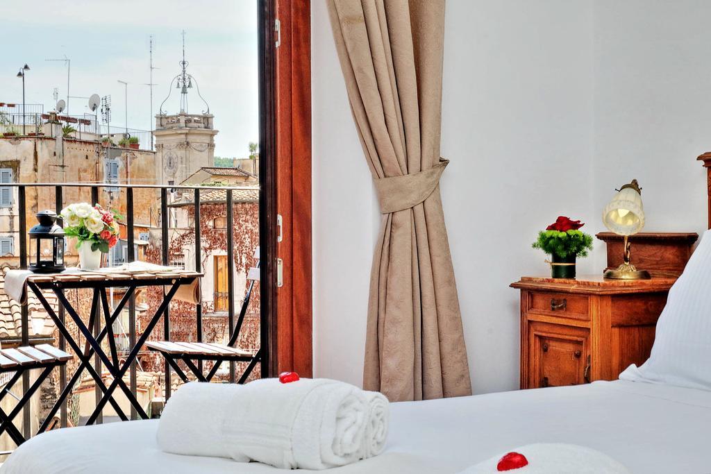 Deluxe Double Room with Balcony and City View