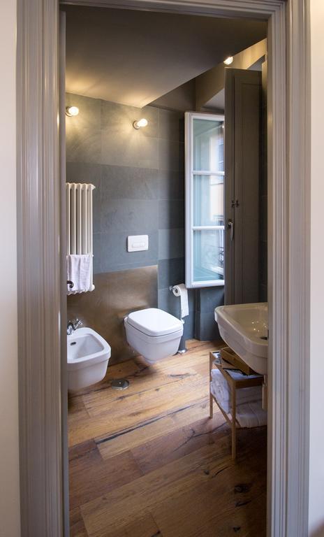Camera Matrimoniale/Doppia con Letti Singoli con Bagno Privato