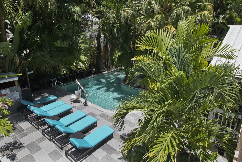 Premier Suite,1368778145:JPEG