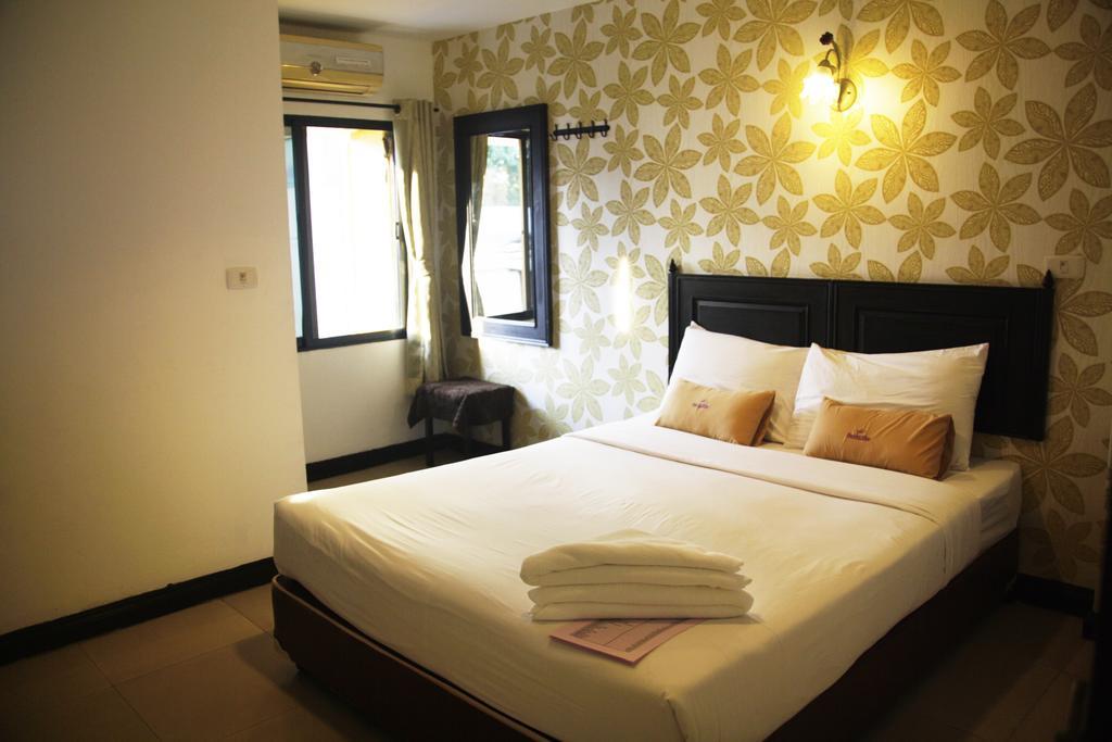 Standard Twin Room,328018534:JPEG