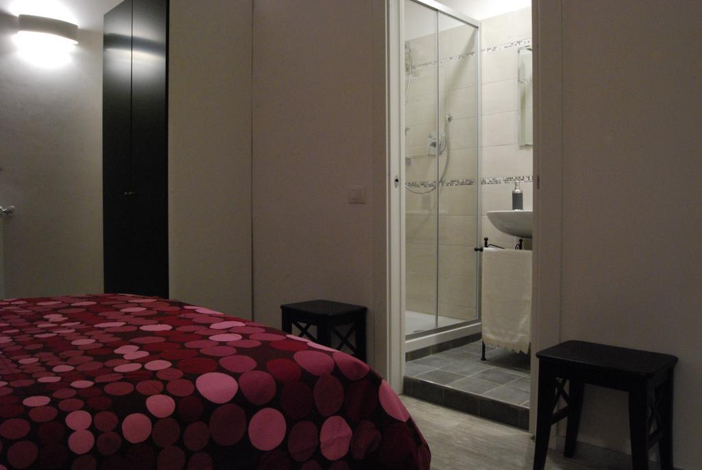 Double Room Private Bathroom