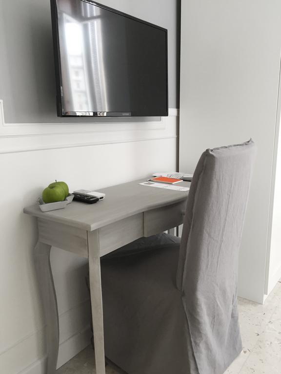 Deluxe Double Room,364286902:JPEG