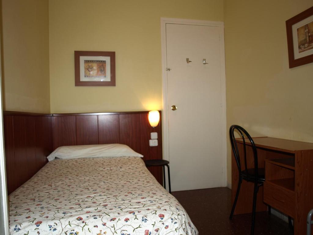 Habitación Individual con baño compartido