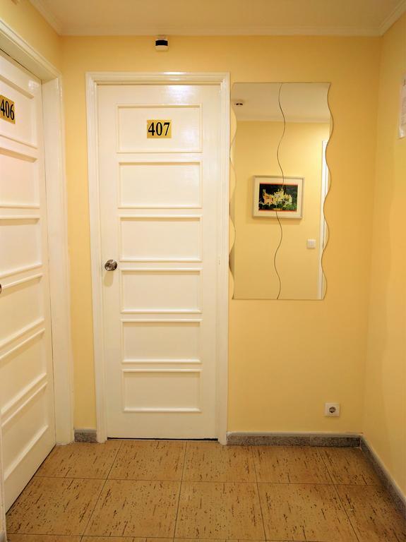 Standard Single Room with Shared Bathroom,345368335:JPEG