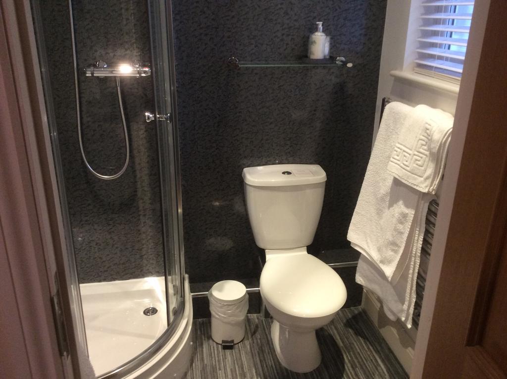 Double Room with Shower