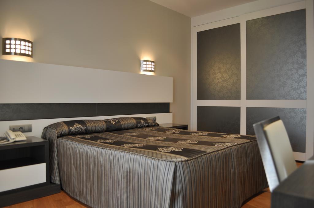 Superior Double or Twin Room,393477972:JPEG