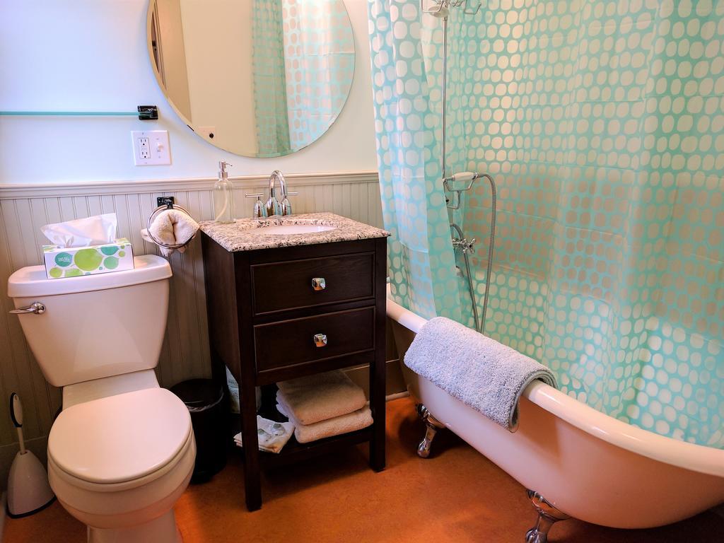 Standard King Room,1252596076:JPEG