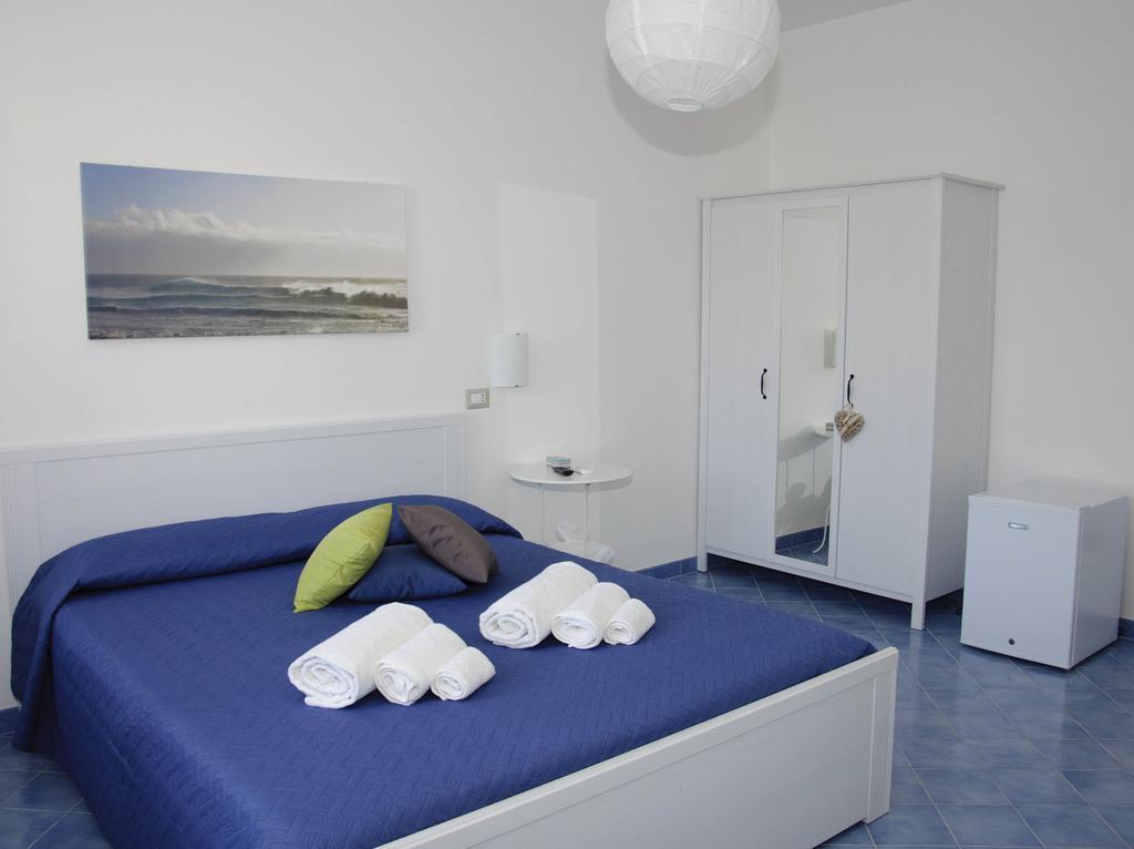 Double Room,413430429:JPEG